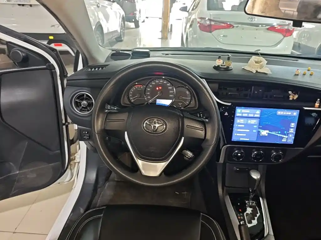 Toyota Corolla 2019 — фото 11
