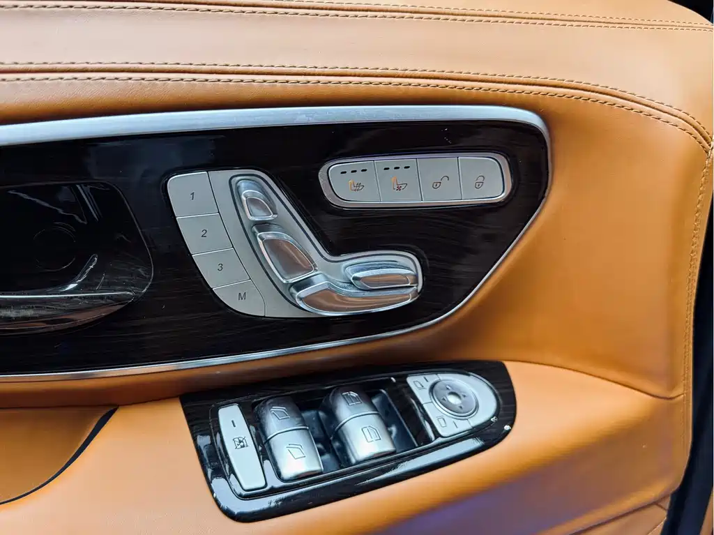 Mercedes-Benz Vito 2023 — фото 14