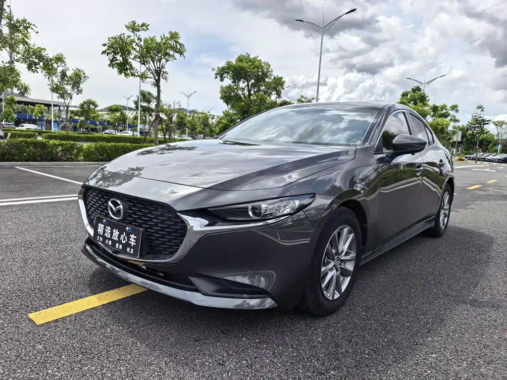 Mazda 3 Axela 2022