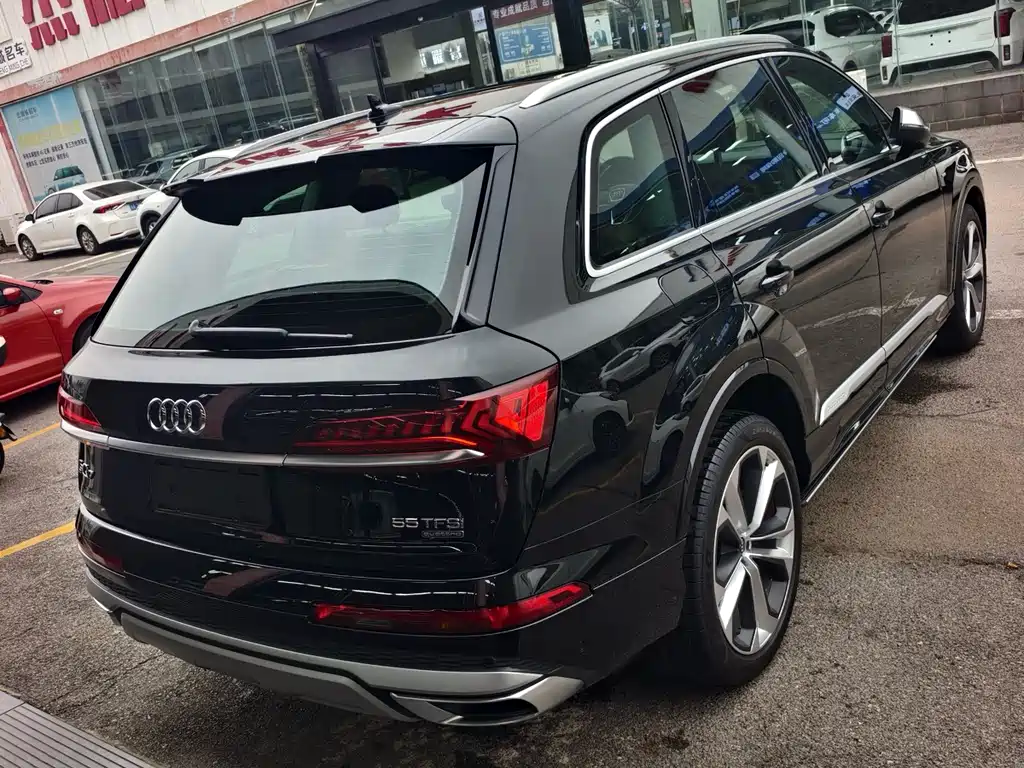 Audi Q7 2022 — фото 7