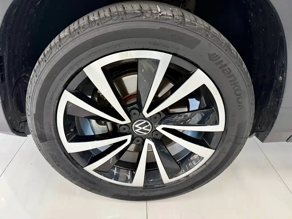 Volkswagen Tharu 2022 — фото 13