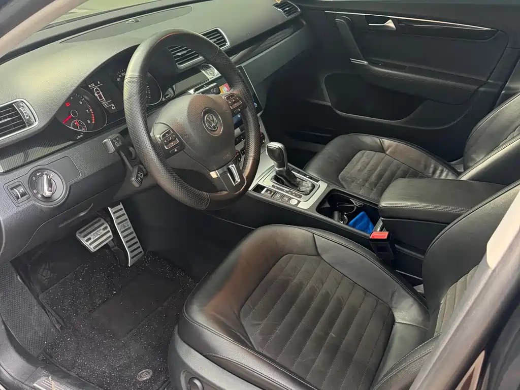 Volkswagen Magotan 2016