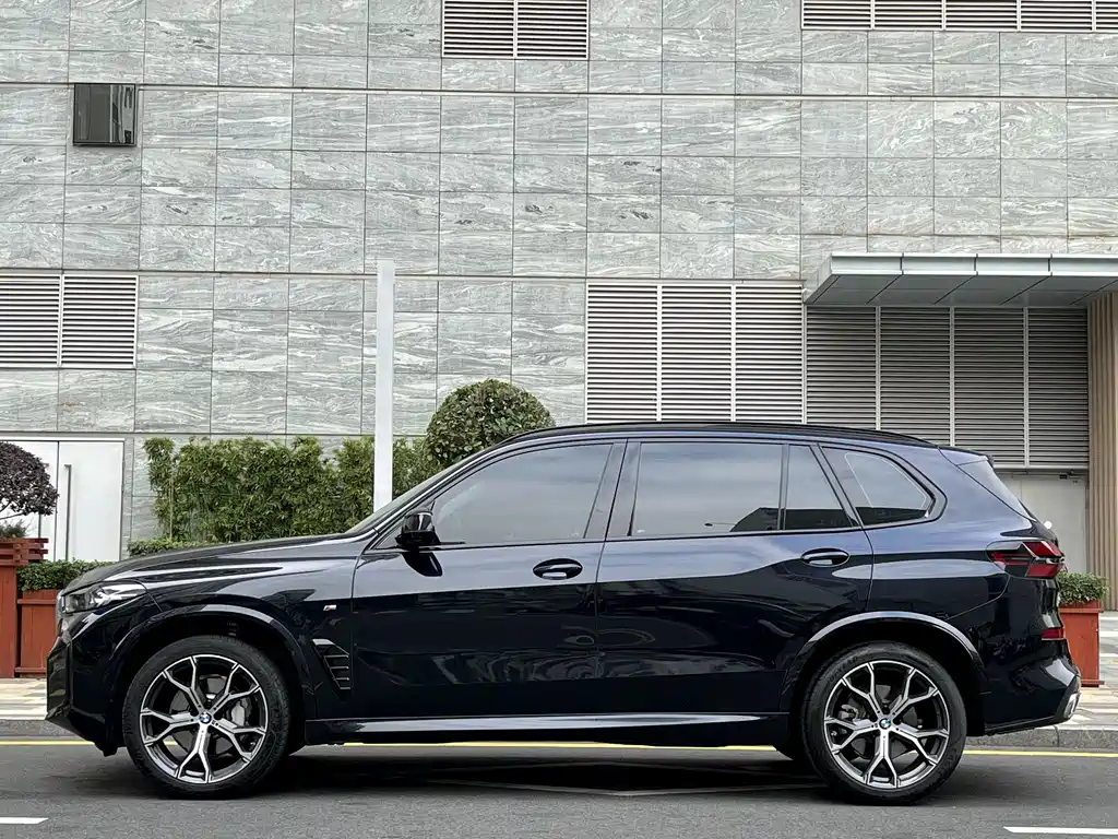 BMW X5 2025 — фото 3