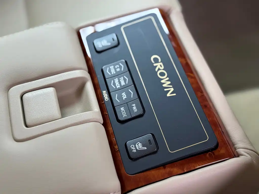 Toyota Crown 2009 — фото 24