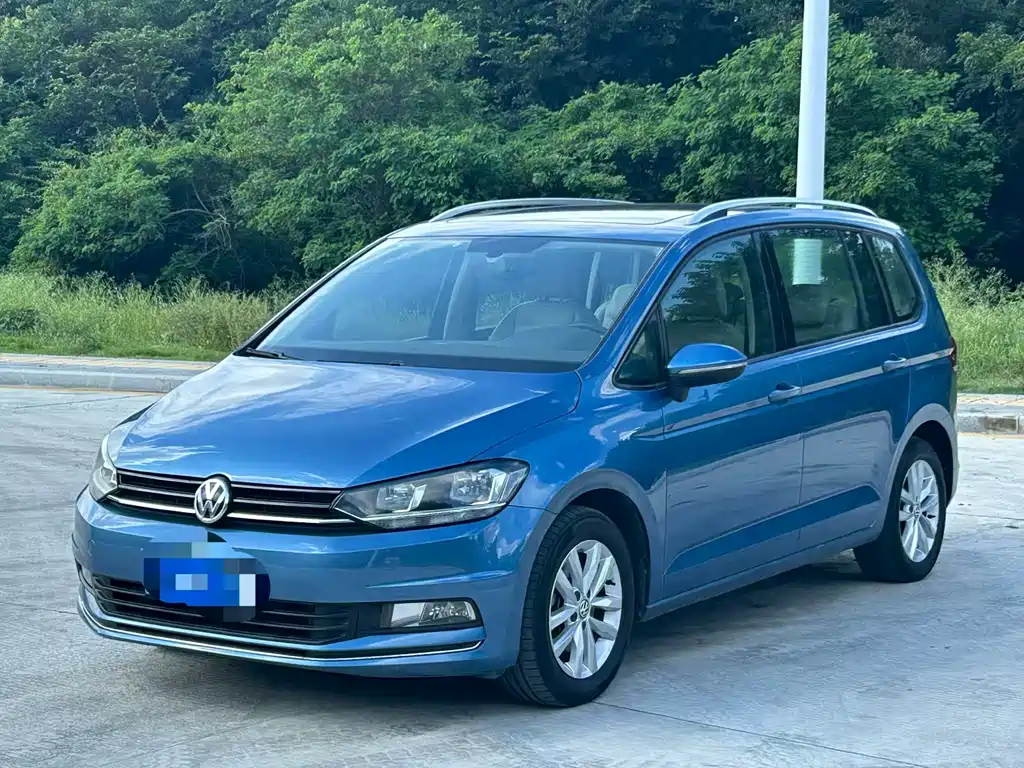 Volkswagen Touran 2016
