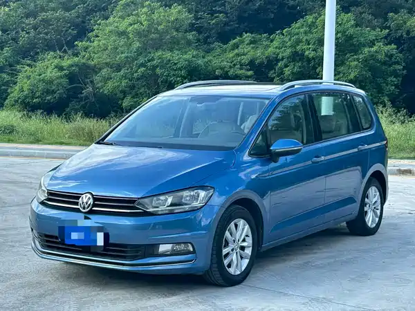 Volkswagen Touran 2016