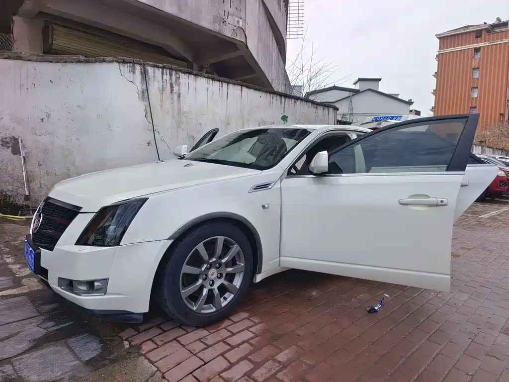 Cadillac CTS 2008 — фото 2