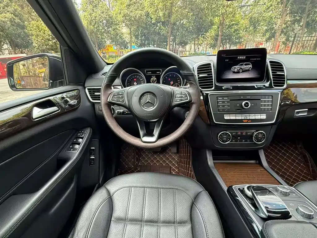 Mercedes-Benz GLS 2018 — фото 8