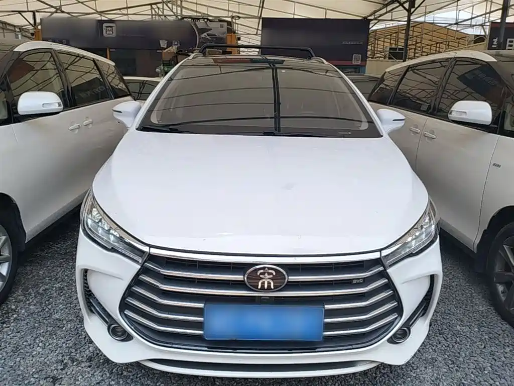 BYD MAX 2018 — фото 3