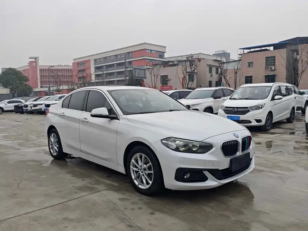 BMW 1 Series 2017 — фото 3