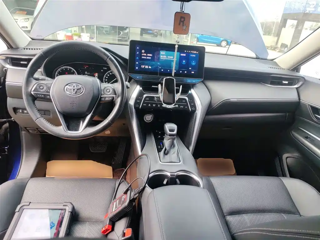 Toyota Harrier 2021 — фото 10