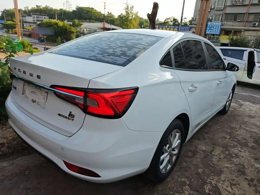 Roewe i5 2020