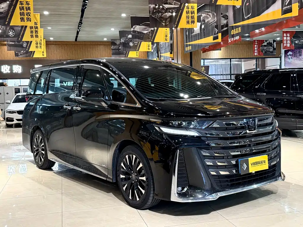Toyota Vellfire 2025 — фото 3