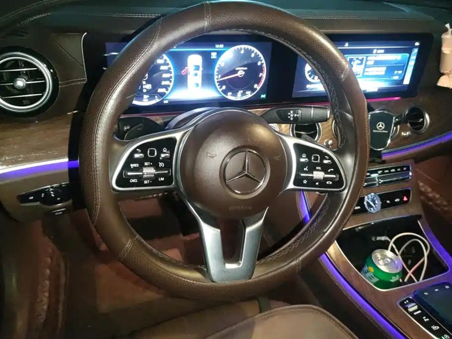 Mercedes-Benz E-Class 2020 — фото 15