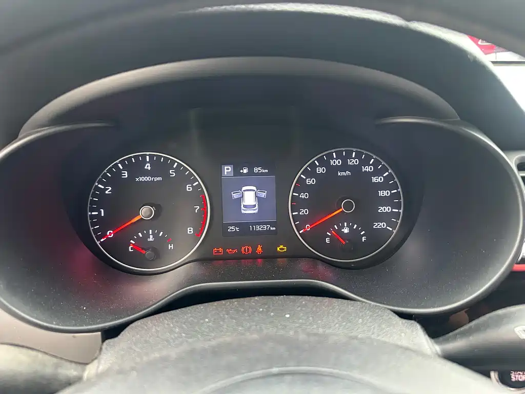 Kia KX Cross 2018 — фото 11
