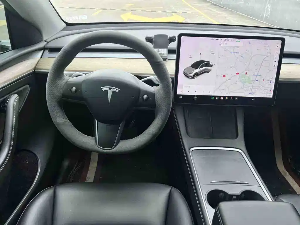 Tesla Model Y 2021 — фото 12