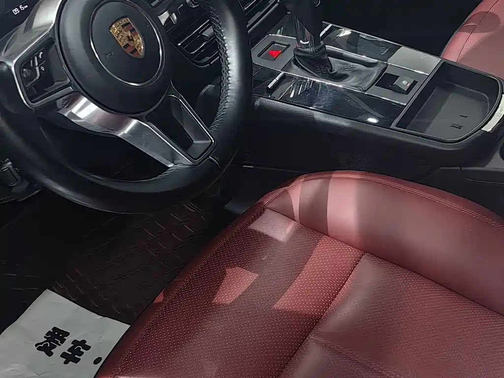 Porsche Macan 2021 — фото 9
