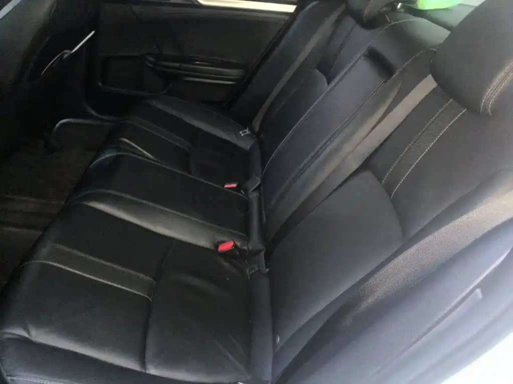 Honda Civic 2018 — фото 14