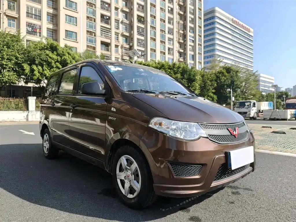 Wuling Hongguang 2018