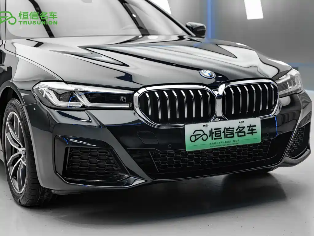 BMW 5 Series New Energy 2023 — фото 9