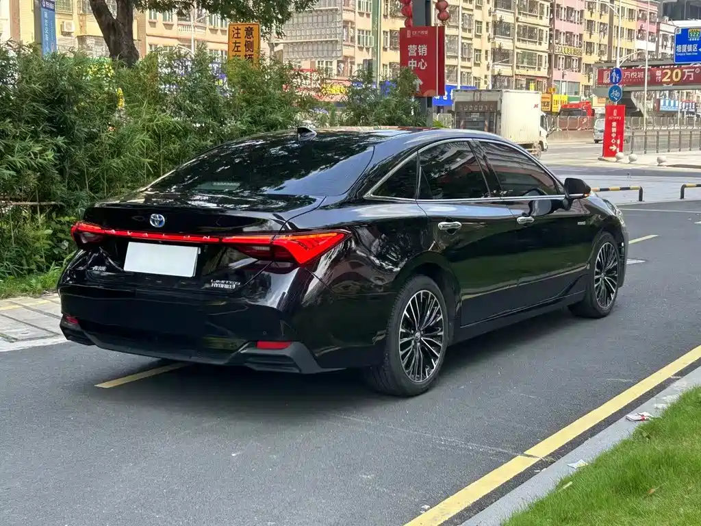 Toyota Avalon 2019 — фото 4