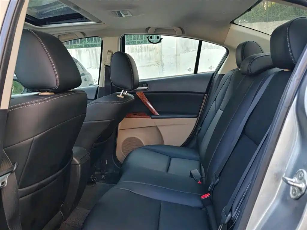 Mazda 3 Xingcheng 2012