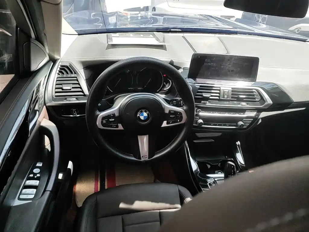 BMW X3 2018 — фото 17