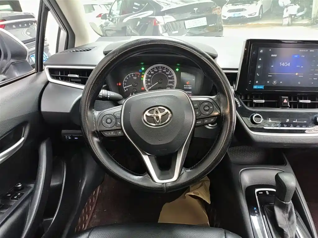 Toyota Corolla 2021 — фото 11