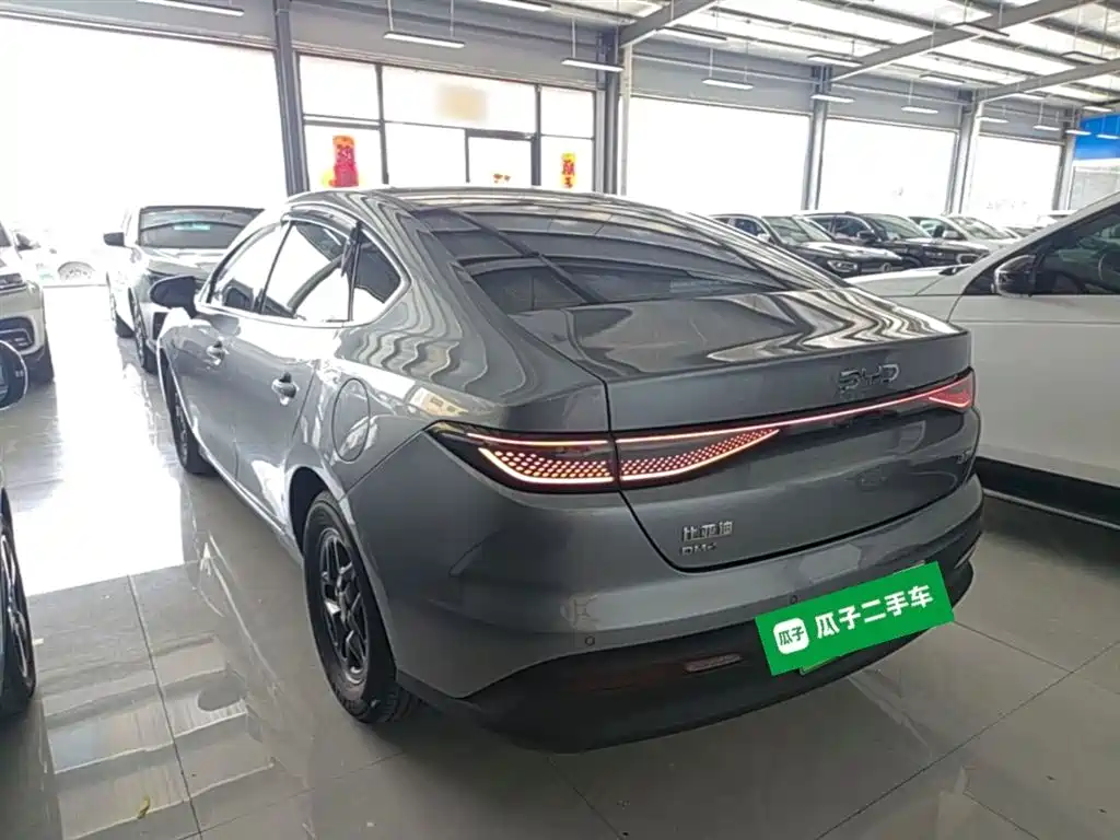 BYD Seal 05 DM-i 2025 — фото 5