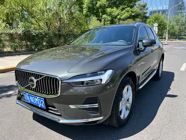 Volvo XC60 2022