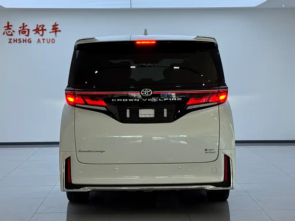 Toyota Vellfire 2024 — фото 13