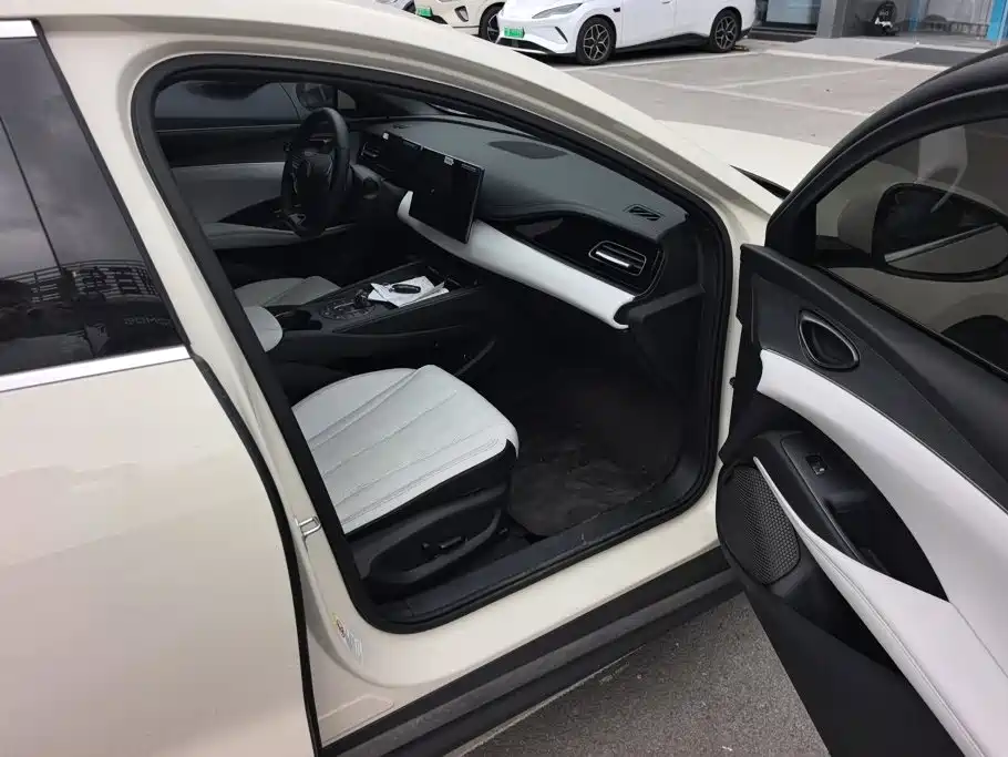 BYD Seal 06 2025