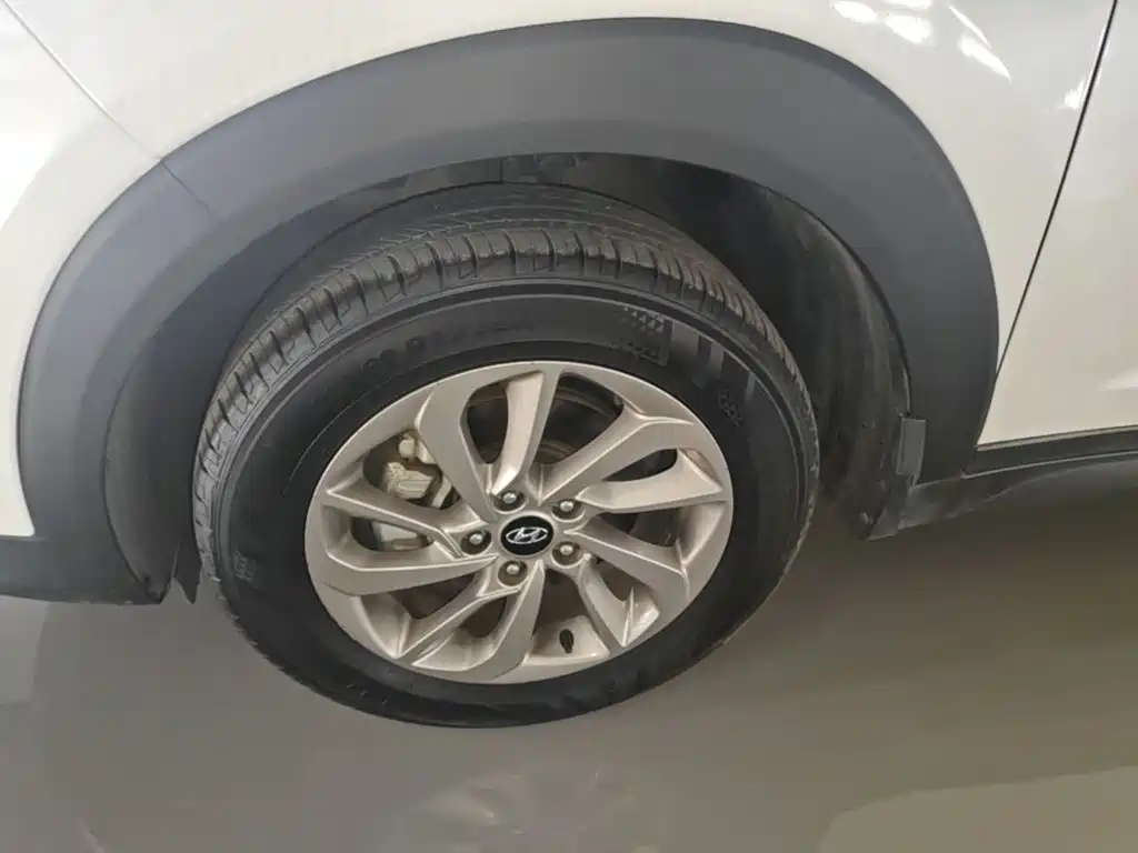 Hyundai Tucson 2018 — фото 23