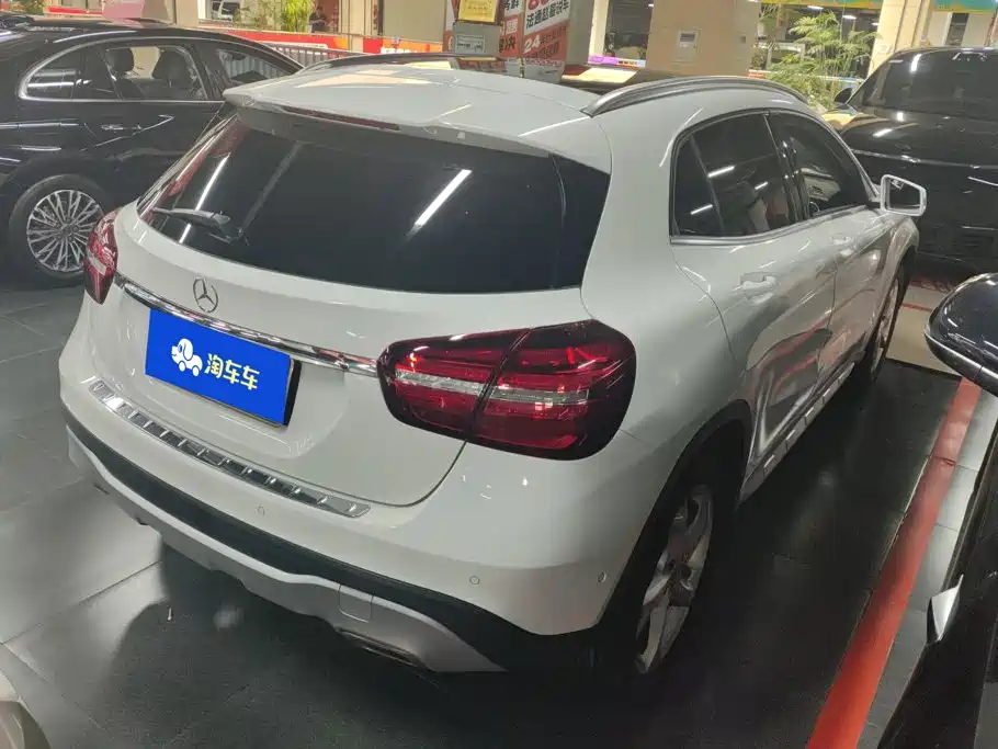 Mercedes-Benz GLA 2017