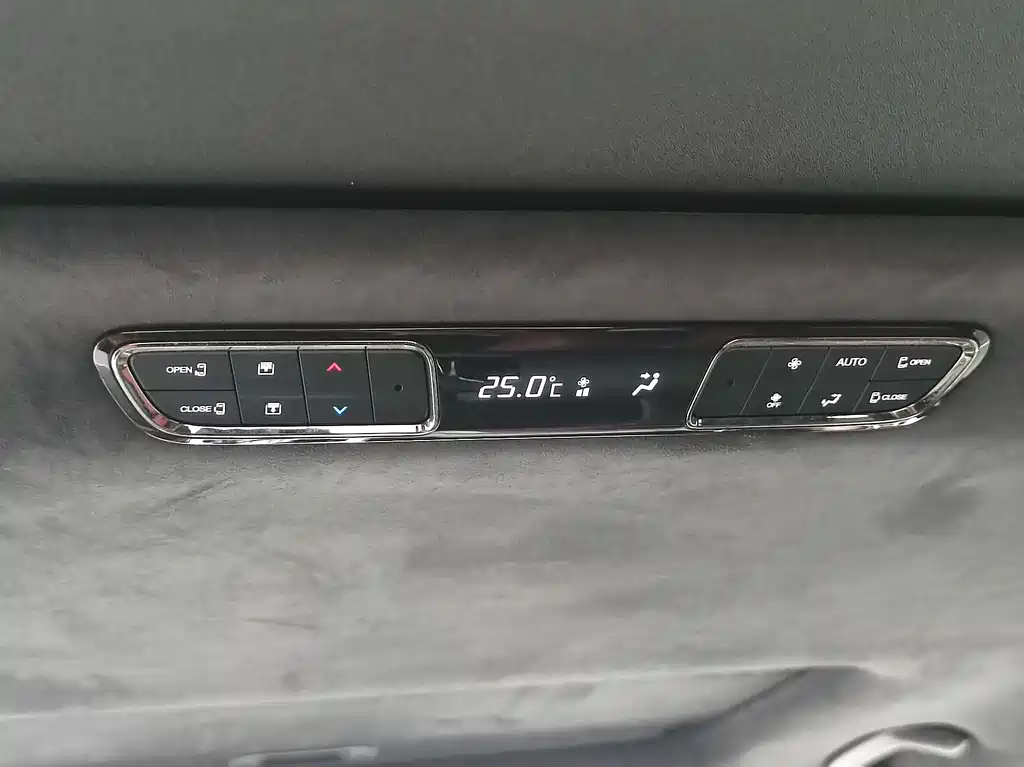 GAC Trumpchi M8 2025 — фото 13