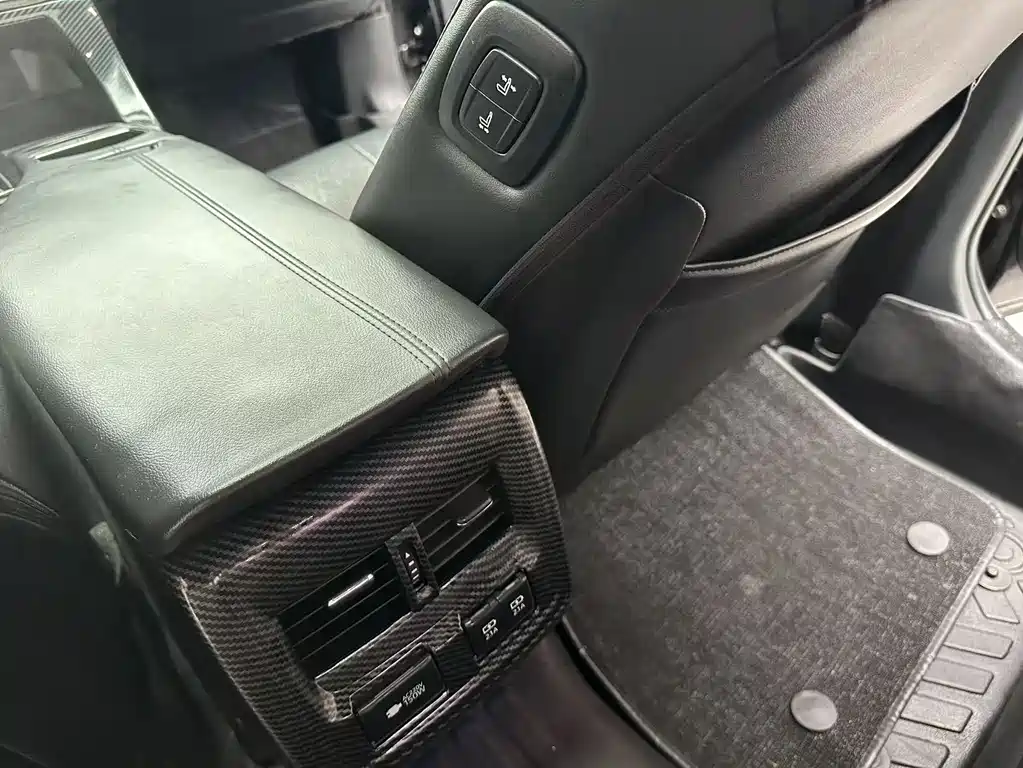 Toyota Avalon 2020 — фото 13