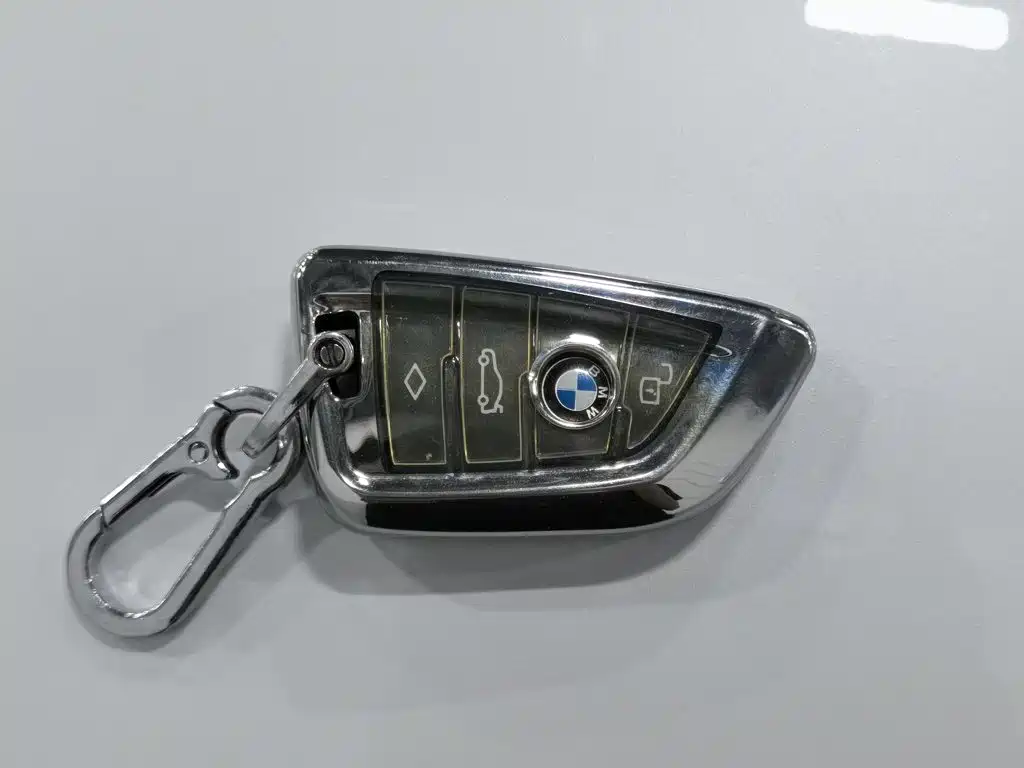 BMW 3 Series 2021 — фото 19