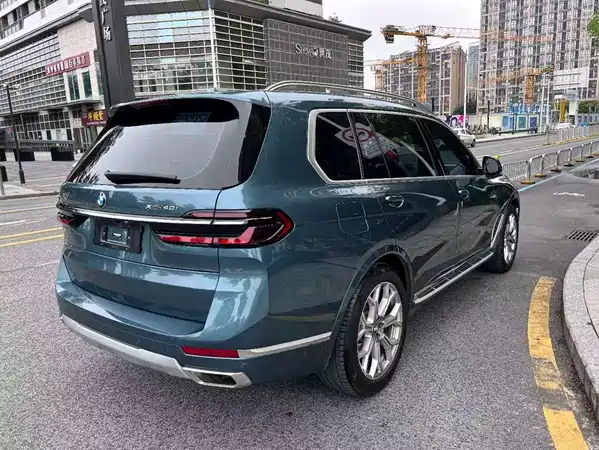 BMW X7 2023