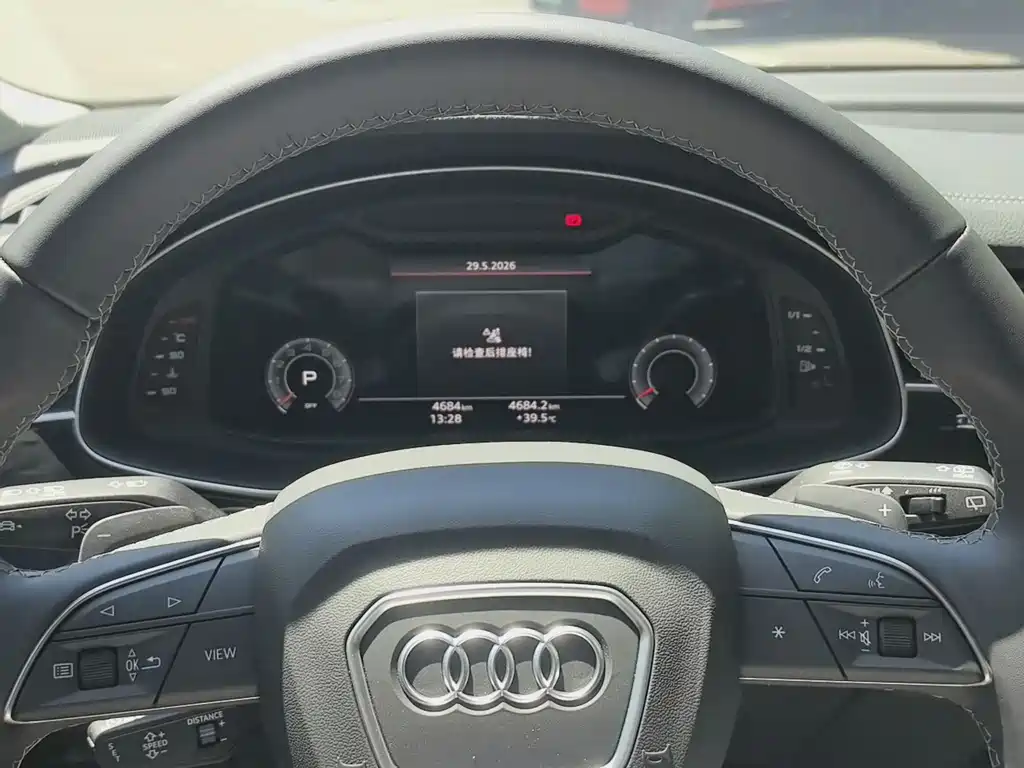 Audi Q7 2026 — фото 11