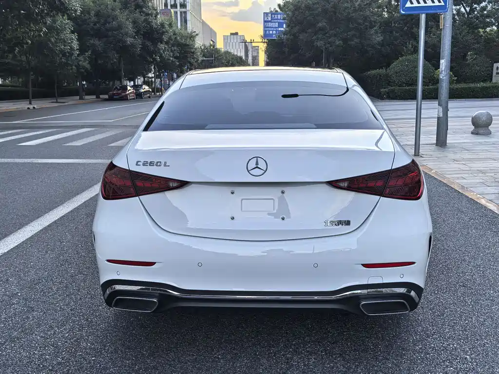 Mercedes-Benz C-Class 2022