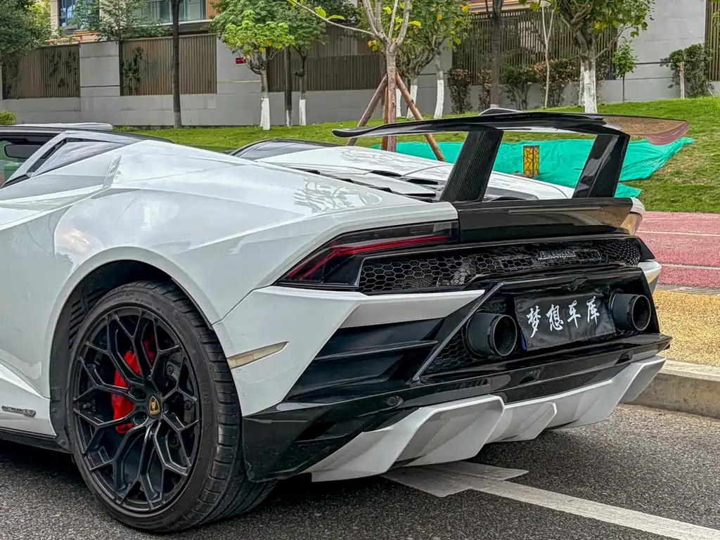 Lamborghini Huracan 2021 — фото 12