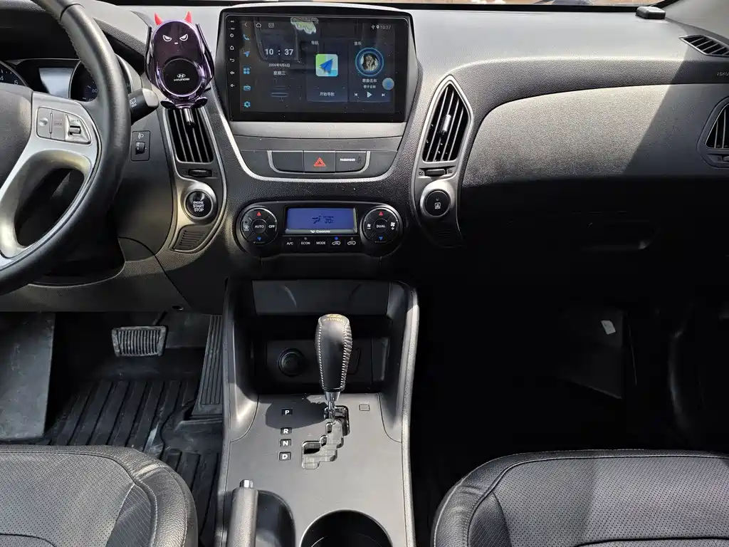 Hyundai ix35 2015 — фото 13