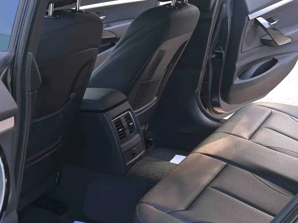 BMW 3 Series GT 2020 — фото 16
