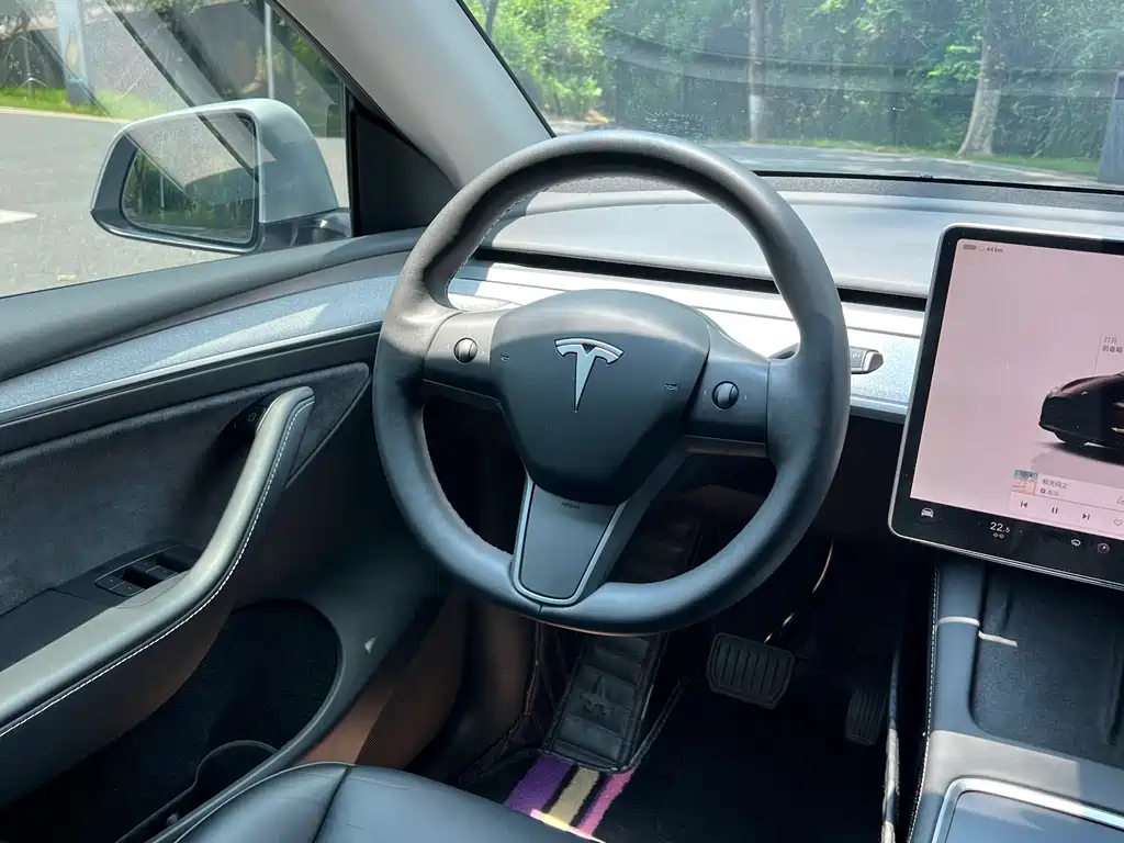 Tesla Model Y 2023 — фото 13