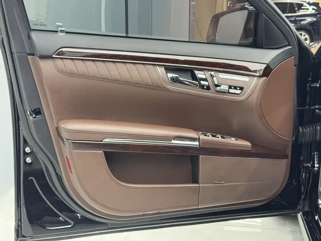 Brabus S-Class 2016 — фото 26