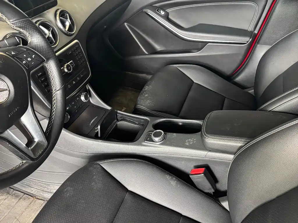 Mercedes-Benz GLA 2015 — фото 8