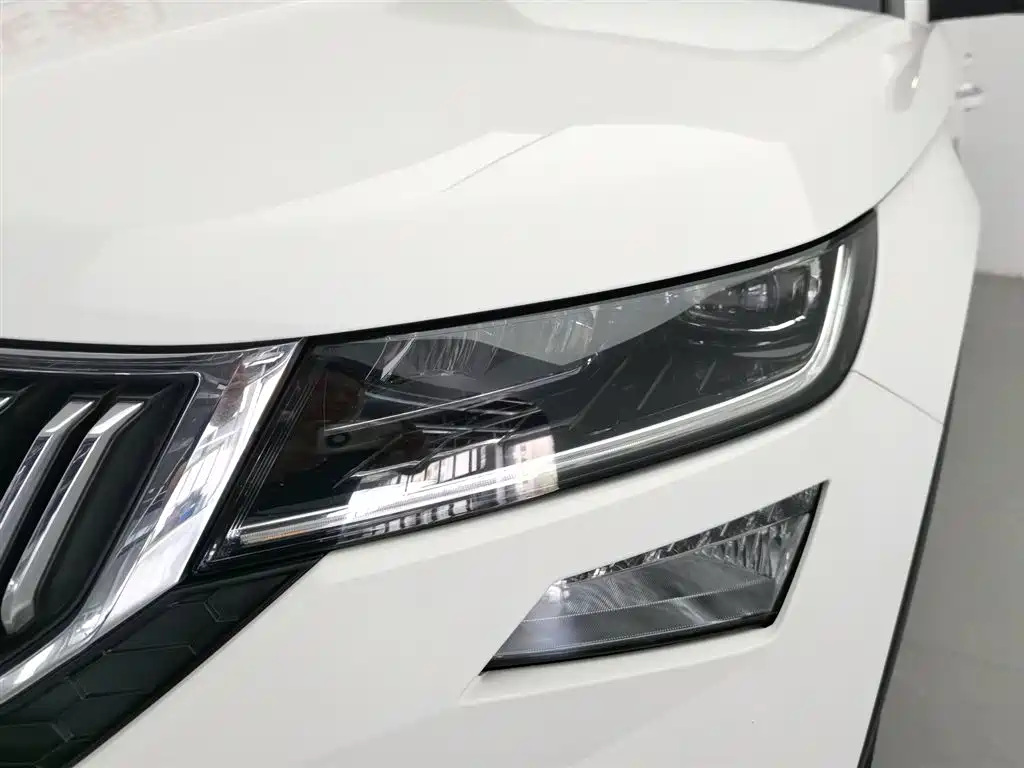 Skoda Kodiaq GT 2020 — фото 7