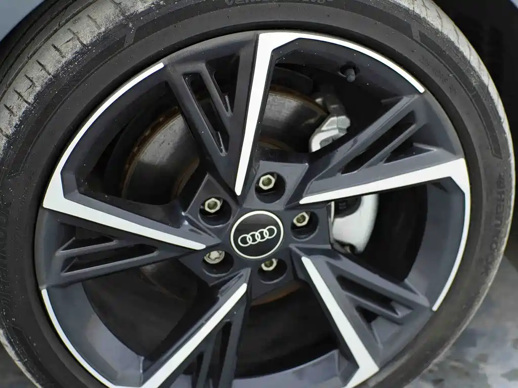 Audi A3 2023 — фото 29