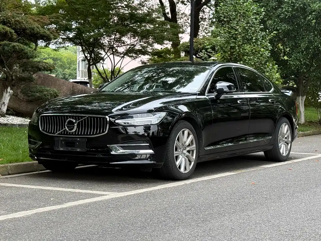 Volvo S90 2020 — фото 1
