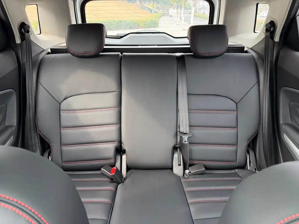 Ford Ecosport 2014 — фото 16
